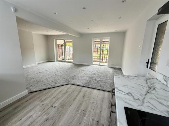 open plan living/dining/kitchen