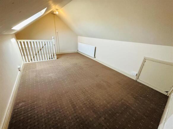 3 bed Terraced for sale Image 7