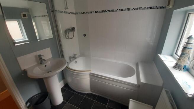 NO 16 80 Dogf - Bathroom 1