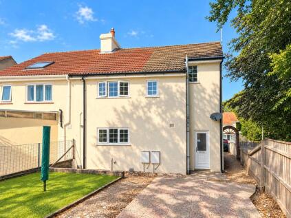 Gardner Road, Christchurch, Dorset, BH23
