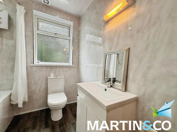 1 bed Terraced to rent Image 6