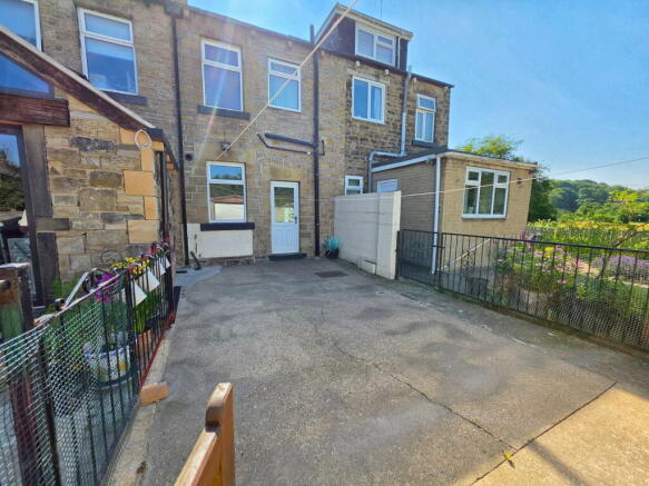 2 bed Terraced for sale Image 11