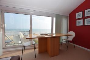 7, Channel View West, Bexhill-on-sea TN40 1JT