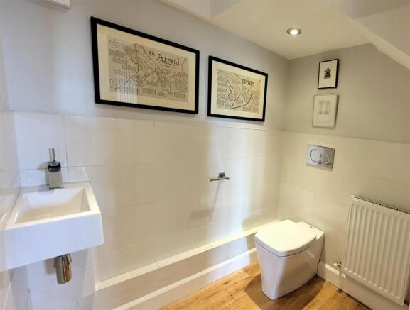 Cloakroom New.jpg