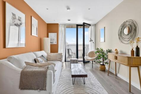 City North Place, Carriage House, N4