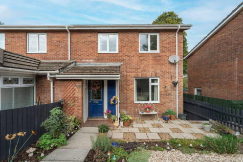 Bryn Milwr, Hollybush