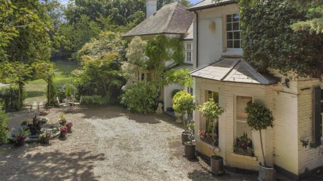 dji_fly_20250812_131952_515_1755001270020_photo_op