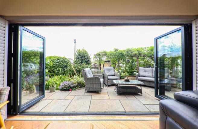 3 bed Detached Bungalow for sale Image 10