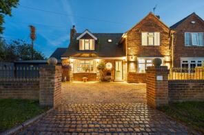 1, Dutton Hall Cottages, Northwich Road, Dutton, Northwich WA4 4LH