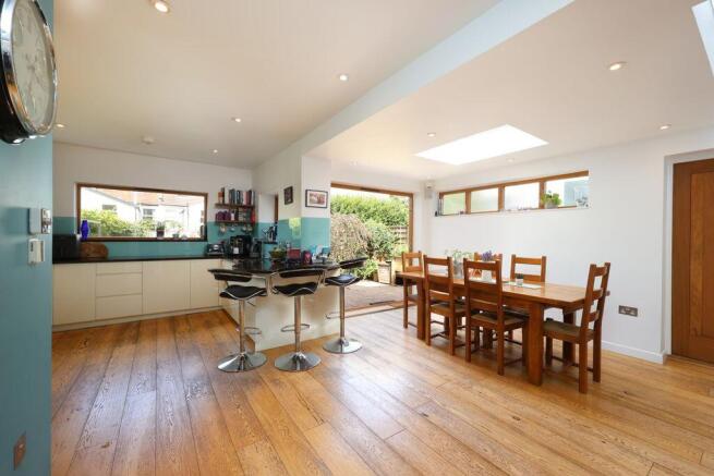 Kitchen/Dining Room