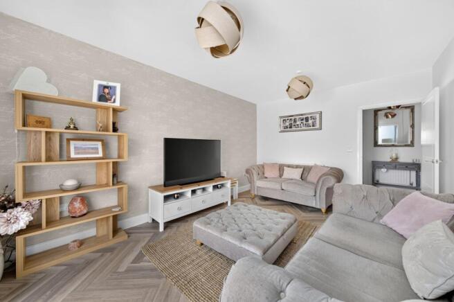 4 bed Detached for sale Image 6