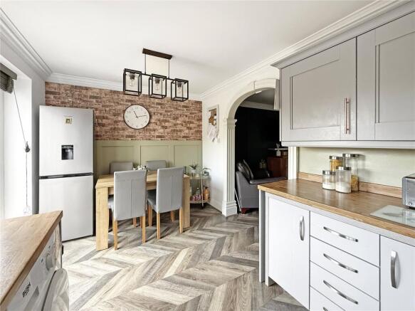 3 bed House for sale Image 11