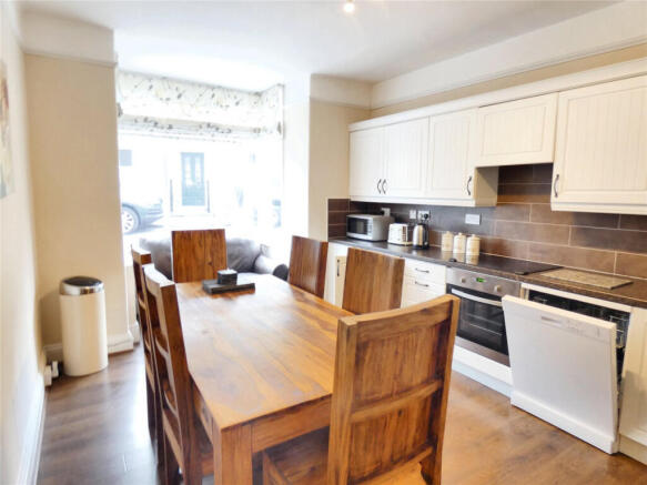 3 bed Terraced for sale Image 4