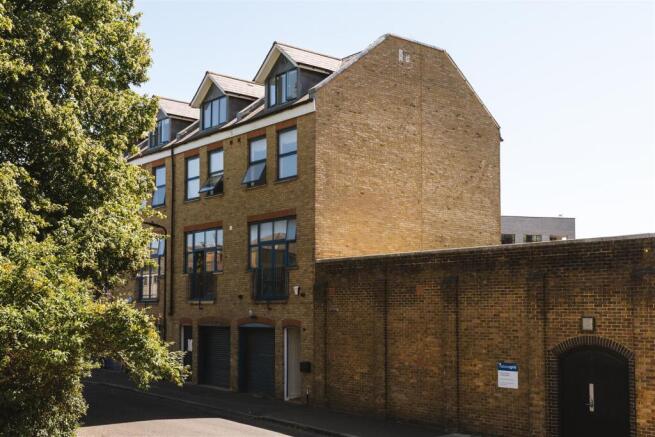 Andrews Road-4.jpg