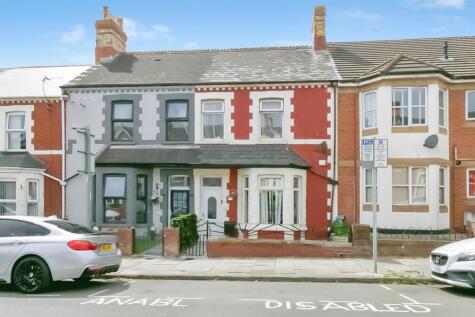 Court Road, Barry
