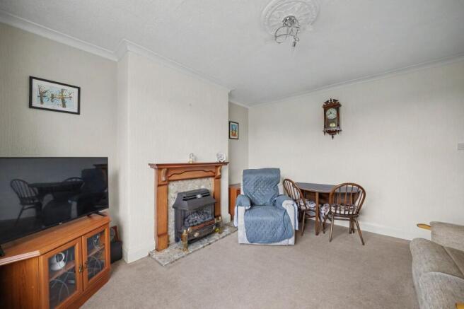 3 bed Semi-Detached for sale Image 6