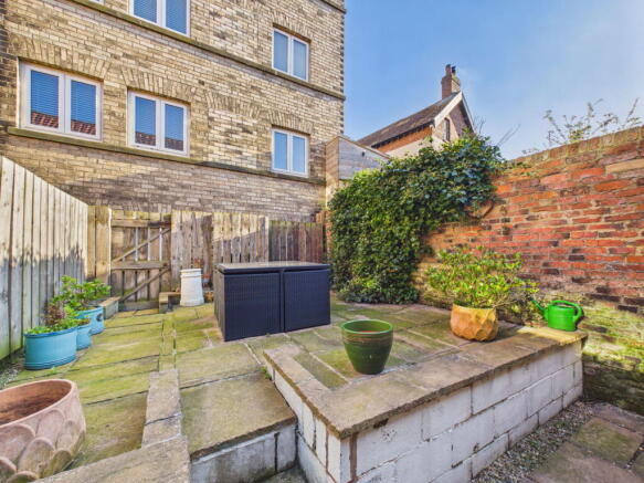 2 bed End of Terrace for sale Image 7