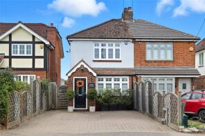 Conway, Southend Road, Great Burstead, Billericay CM11 2PT