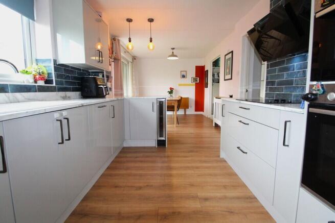 kitchen diner 2
