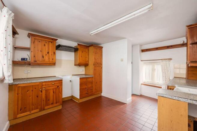 3 bed Terraced for sale Image 6