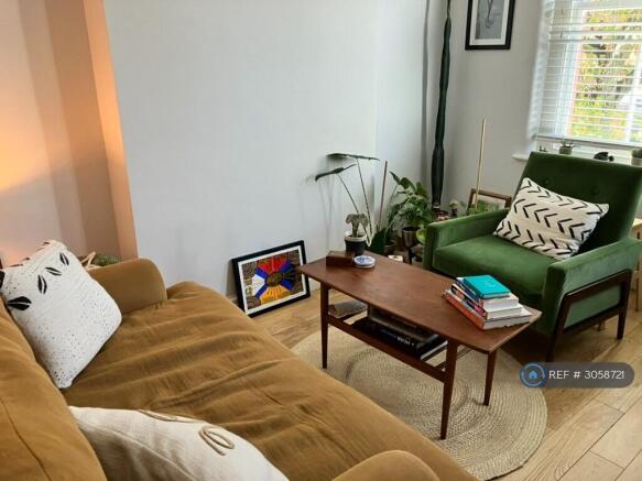 Bright, Welcoming Living And Dining Space