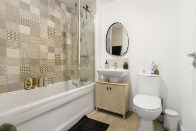 3 bed Semi-Detached for sale Image 11