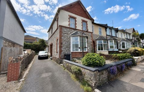 Babbacombe Road, Torquay, TQ1
