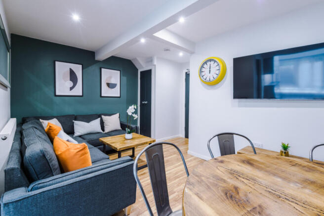 60b Derby, Living Room 3