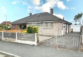 3, Gunters Avenue, Westhoughton, Bolton BL5 2HD