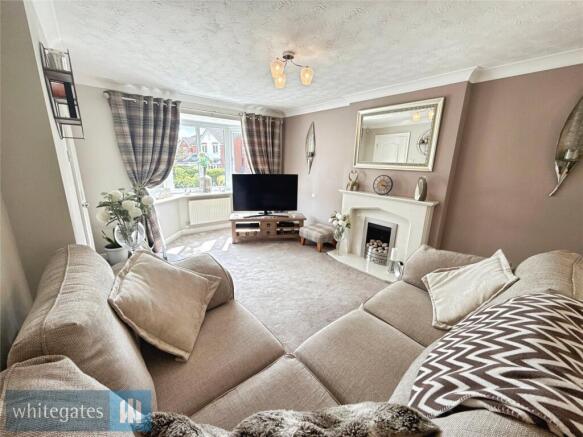 4 bed Detached for sale Image 5