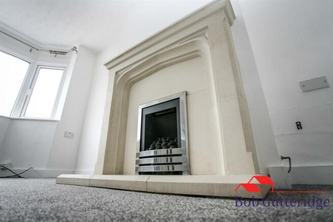 BAY FRONTED LOUNGE