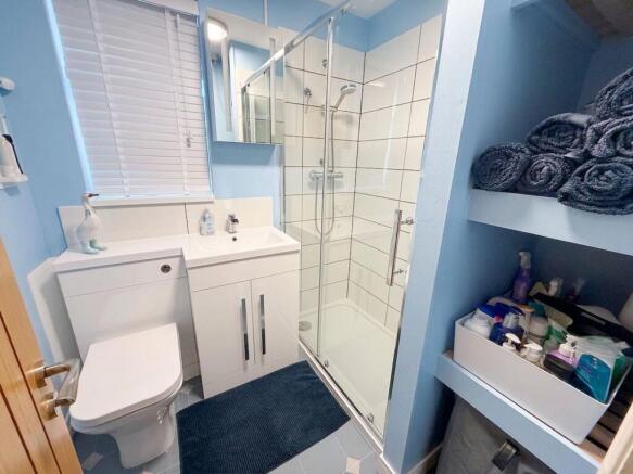 2 bed Semi-Detached Bungalow for sale Image 10