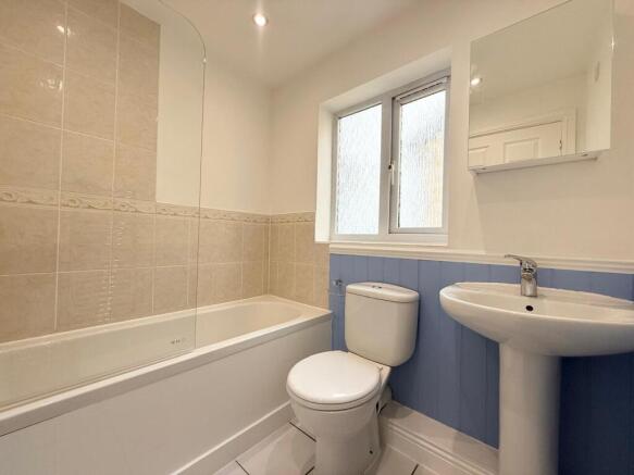 2 bed Flat to rent Image 7