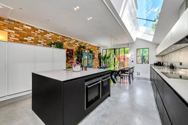 Picture No. 83