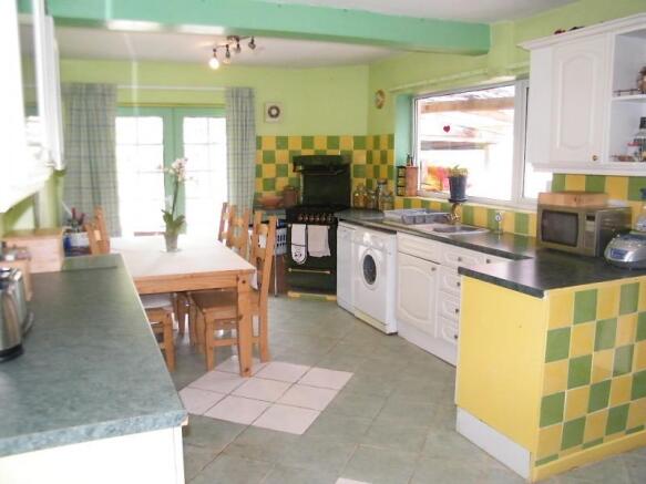 kitchen/breakfast room