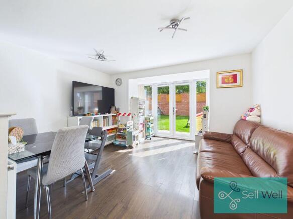 Kitchen/Dining/Lounge Area