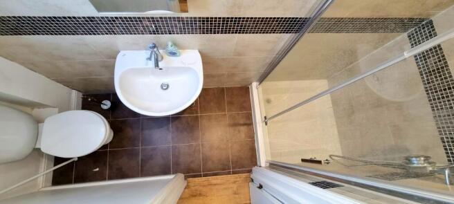 En-suite Bathroom