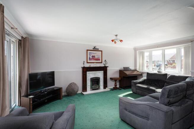 3 bed Detached Bungalow for sale Image 12