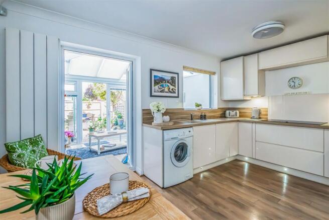 52 Warblington Street, Portsmouth-Small-PorticoMar