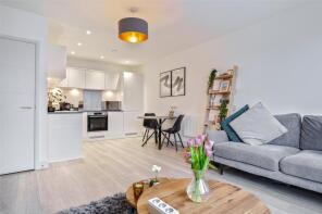 12, Eagle House, The Ring, Bracknell RG12 1AB