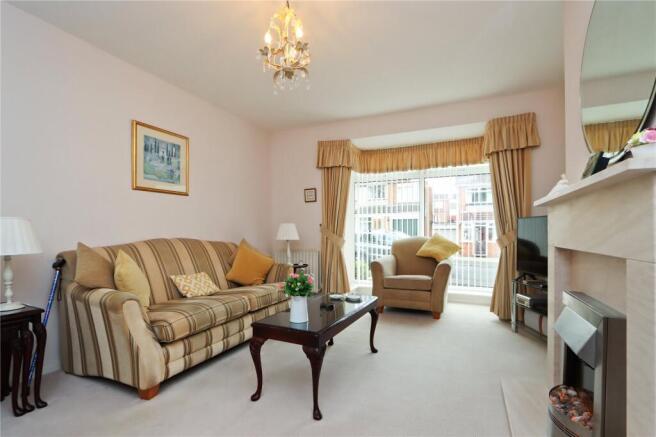 Living/Dining Room 2