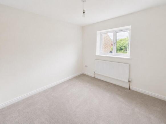 4 bed Detached for sale Image 12