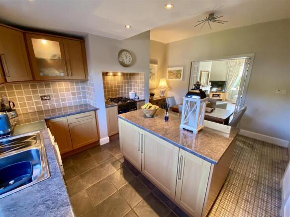 Grange Road, Batley photo 4