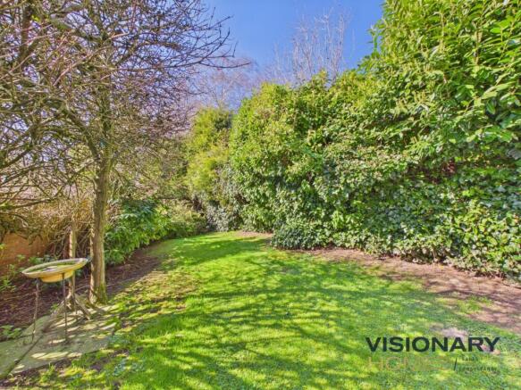 CAM03522G0-PR0251-STILL005