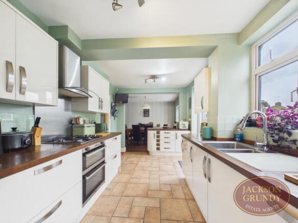 Firtree Walk, Westone, NN3 3DT photo 4