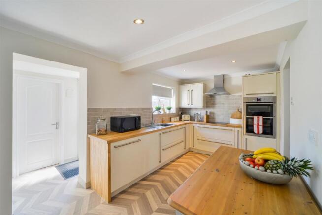 Kitchen/Breakfast Room