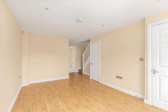 43 Hastings Road, Banbury-5.jpg