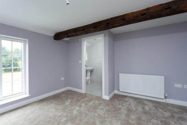 3 bed Semi-Detached to rent Image 4