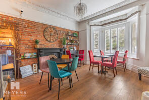 8, Gardens View, Bournemouth BH1 3QA