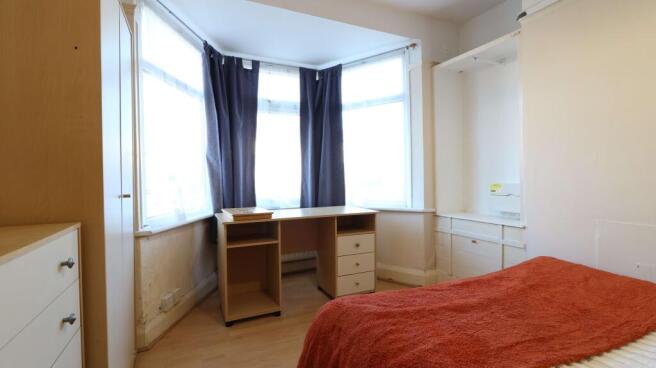 13 Dene Road Room 2 2.JPG